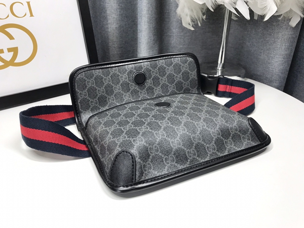 激安グッチバッグコピー角部分ディテール